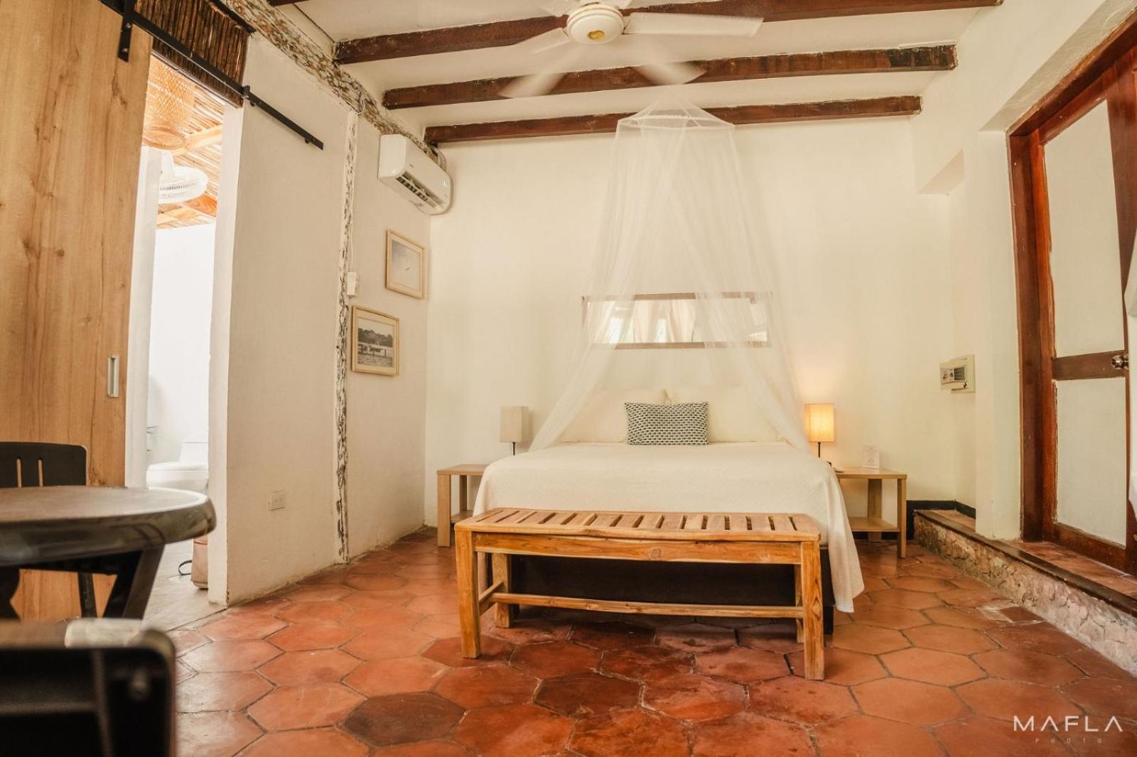 Rosario Ecohotel Isla Grande (Cartagena)